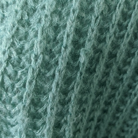 ELAN Cowl Neck Sweater *Light Green Chunky but light * Medium - Picture 5 of 9